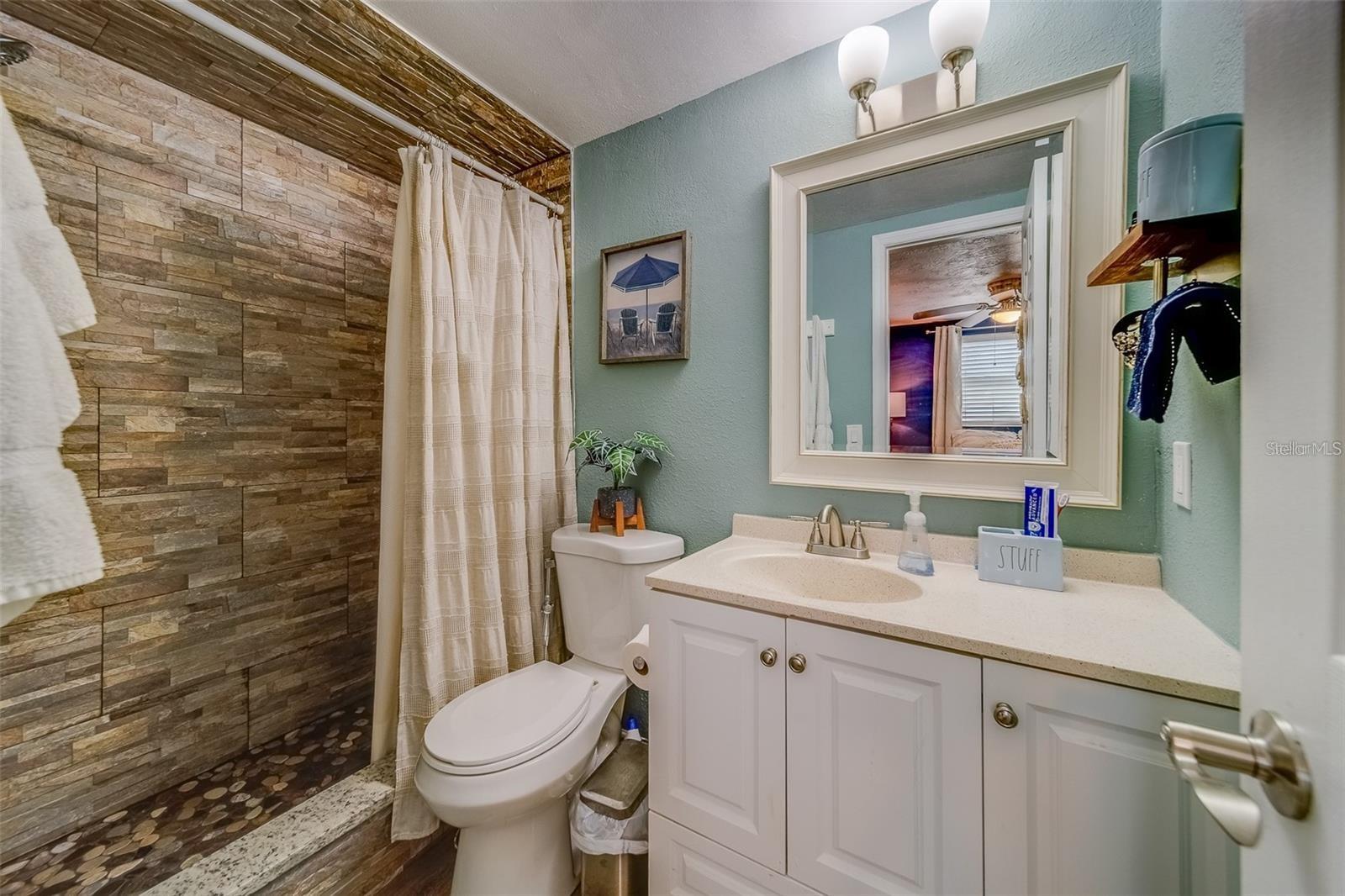 ALOHA GARDENS - Residential Lease