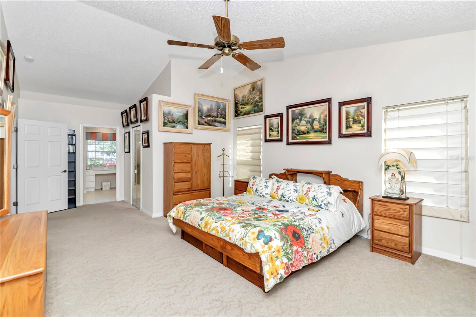 3923 MANOR OAKS COURT