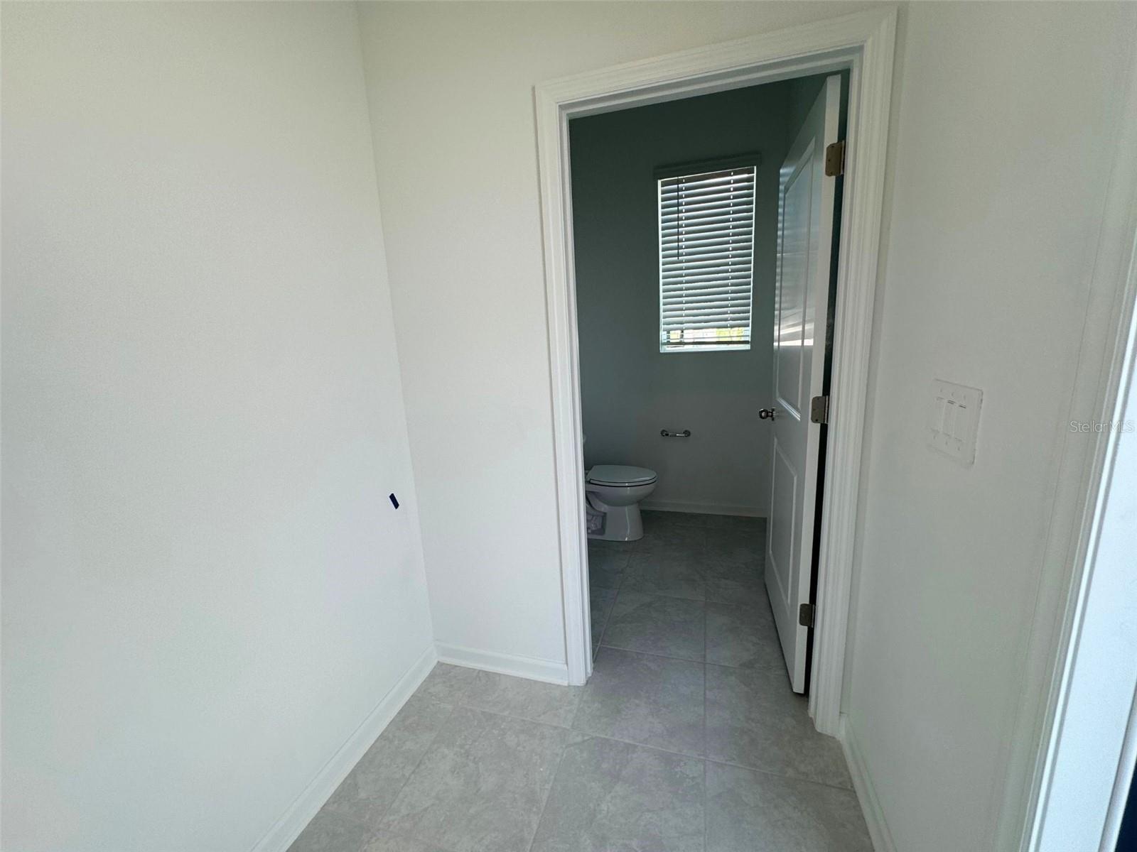 CHAMPIONS POINTE - Residential Lease