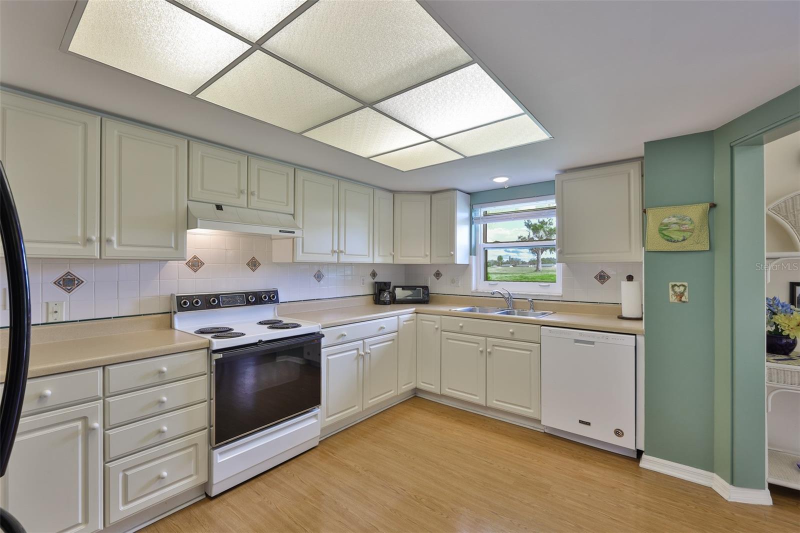 LANCASTER II CONDO - Residential