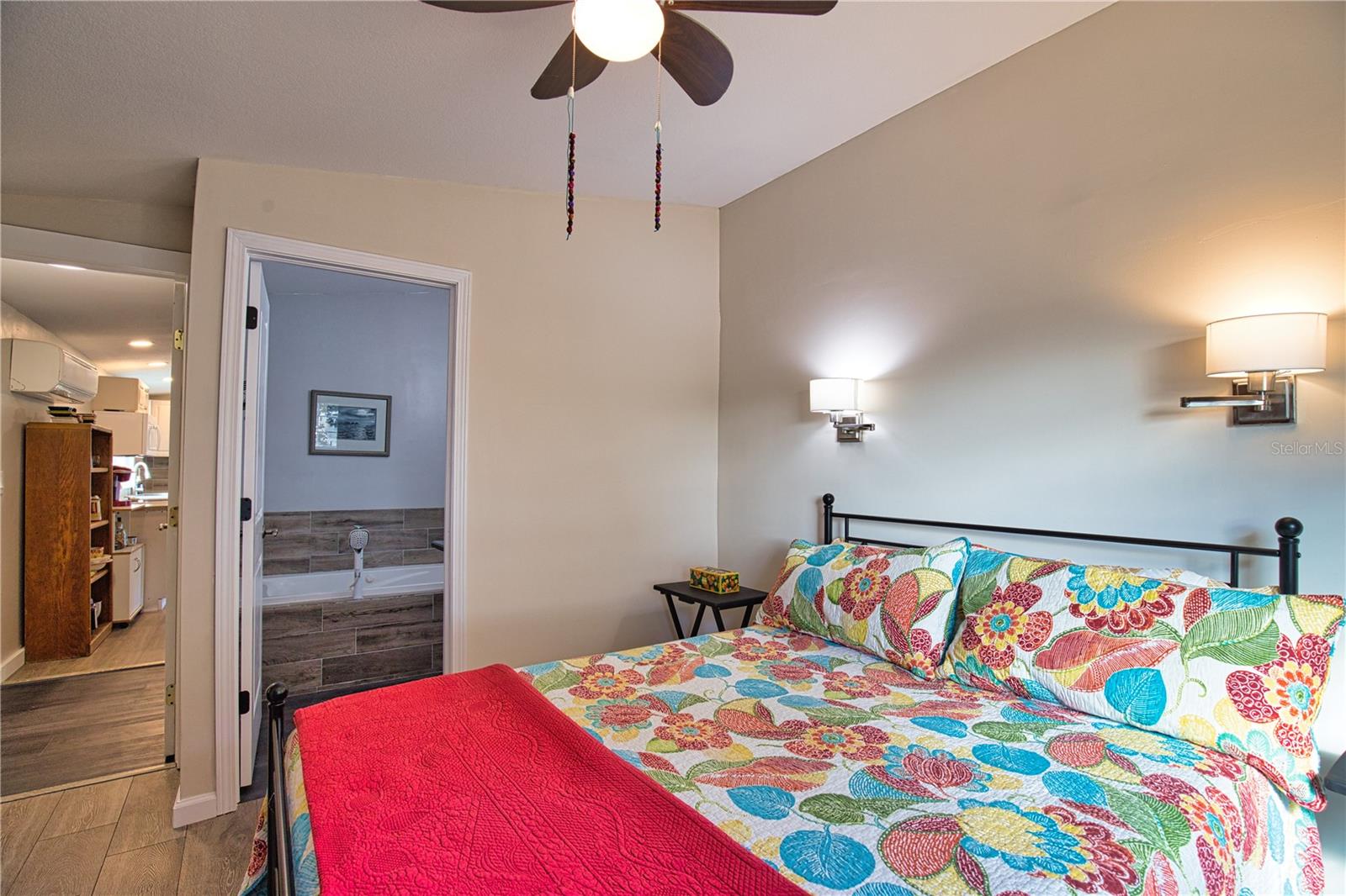 AIRPORT ESTATES - Residential