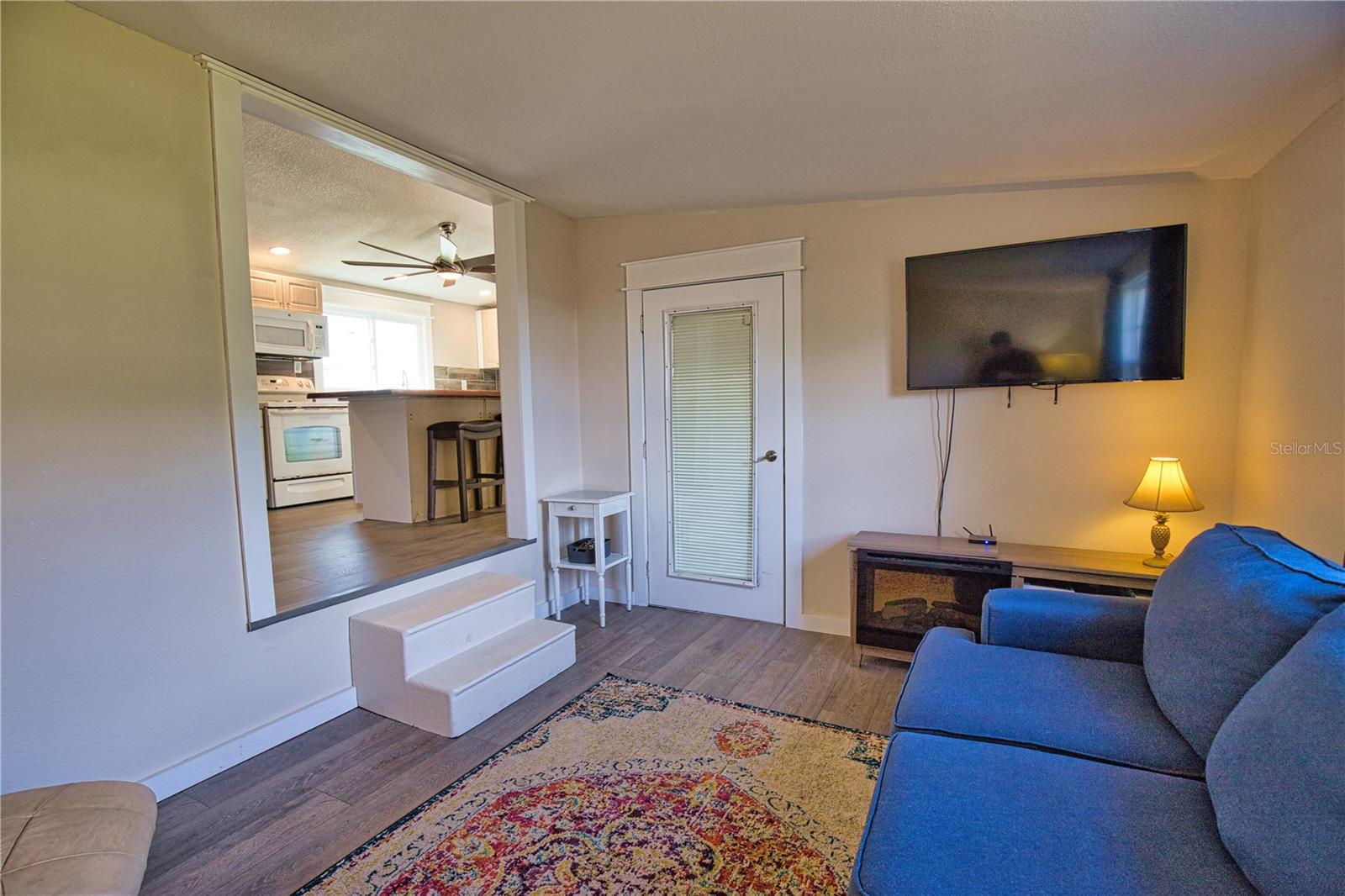 AIRPORT ESTATES - Residential