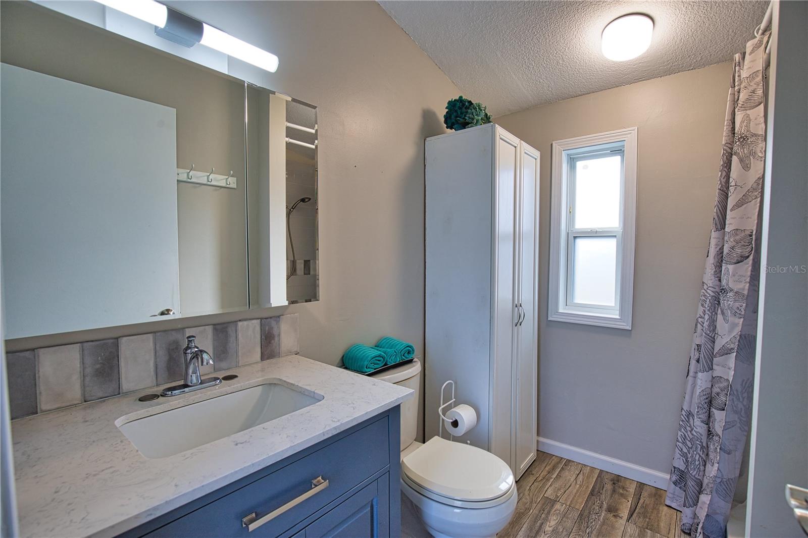 AIRPORT ESTATES - Residential