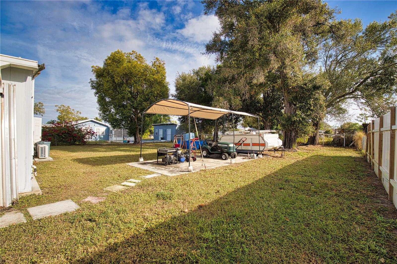 AIRPORT ESTATES - Residential