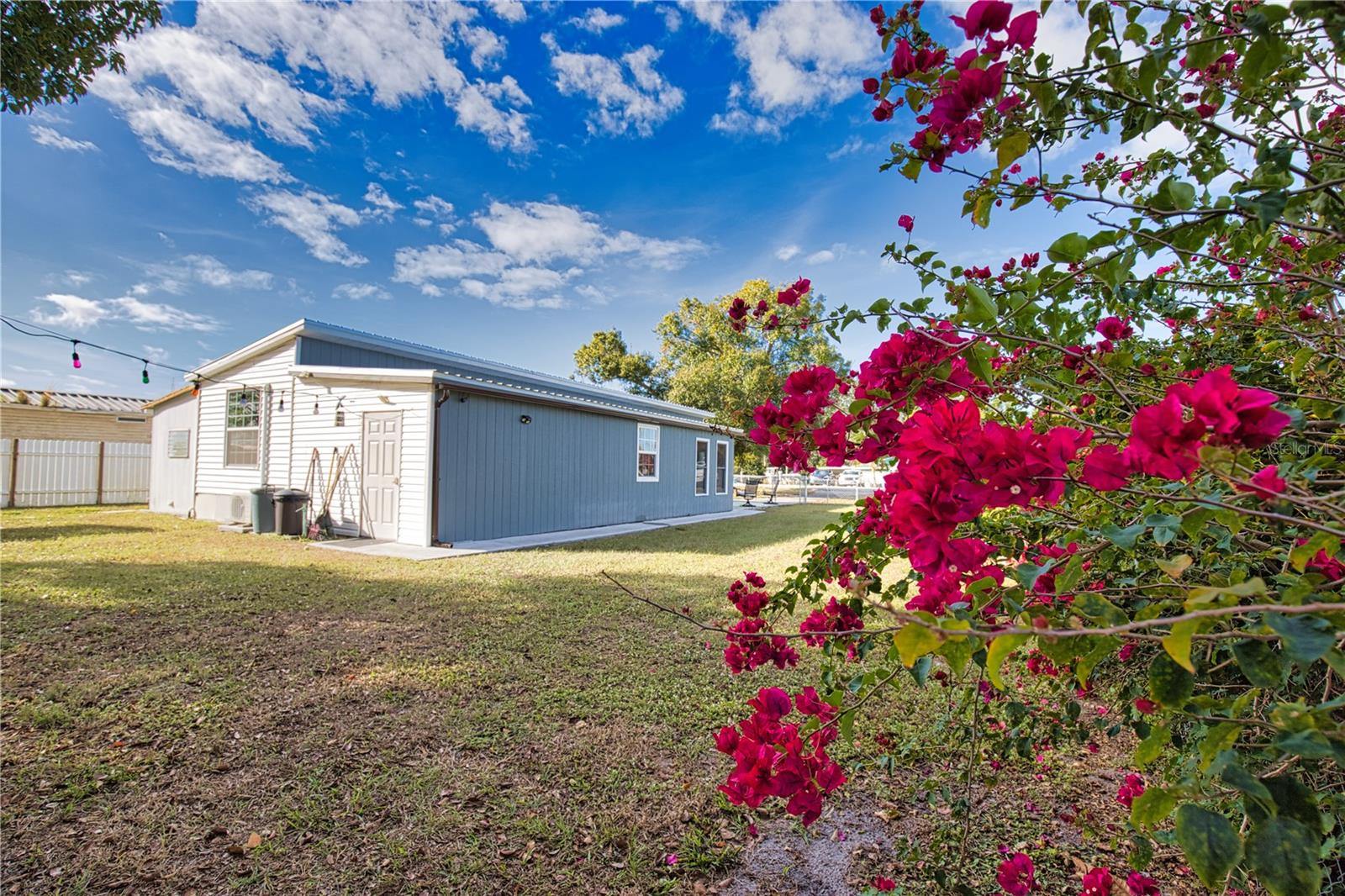 AIRPORT ESTATES - Residential