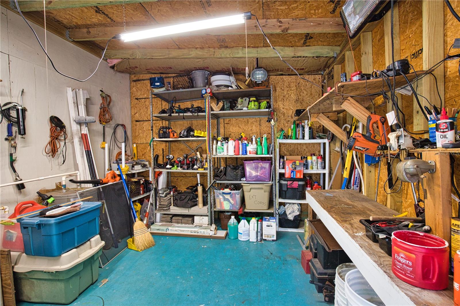 AIRPORT ESTATES - Residential