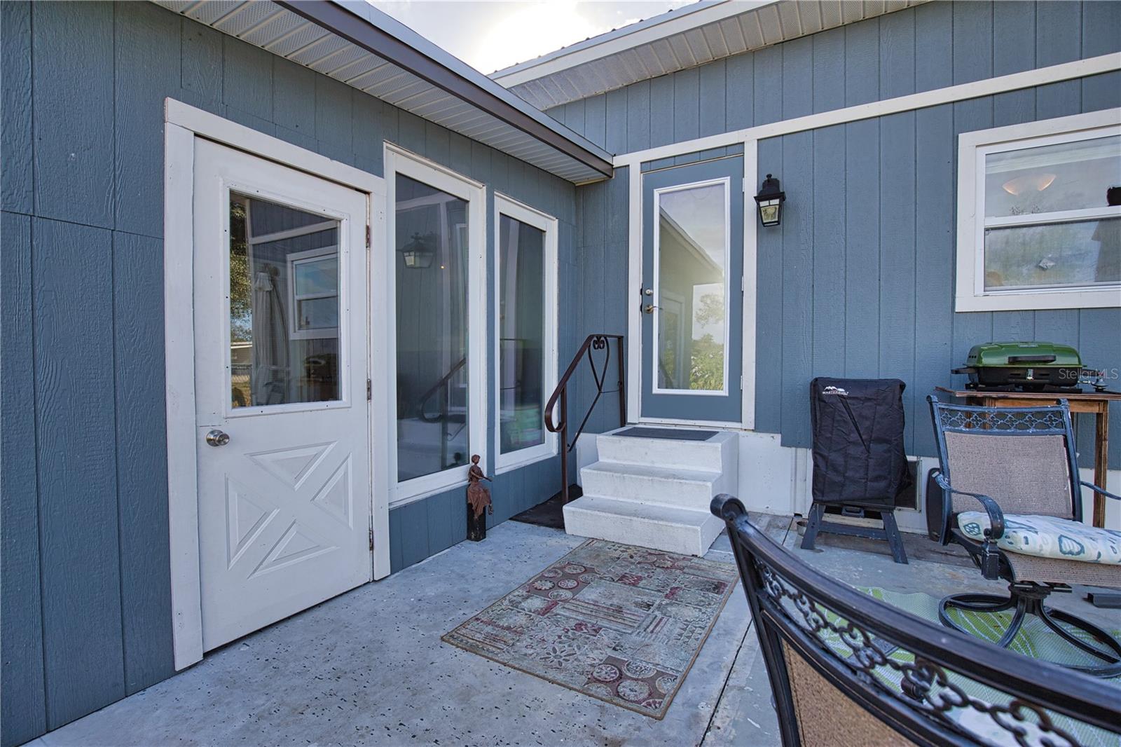 AIRPORT ESTATES - Residential