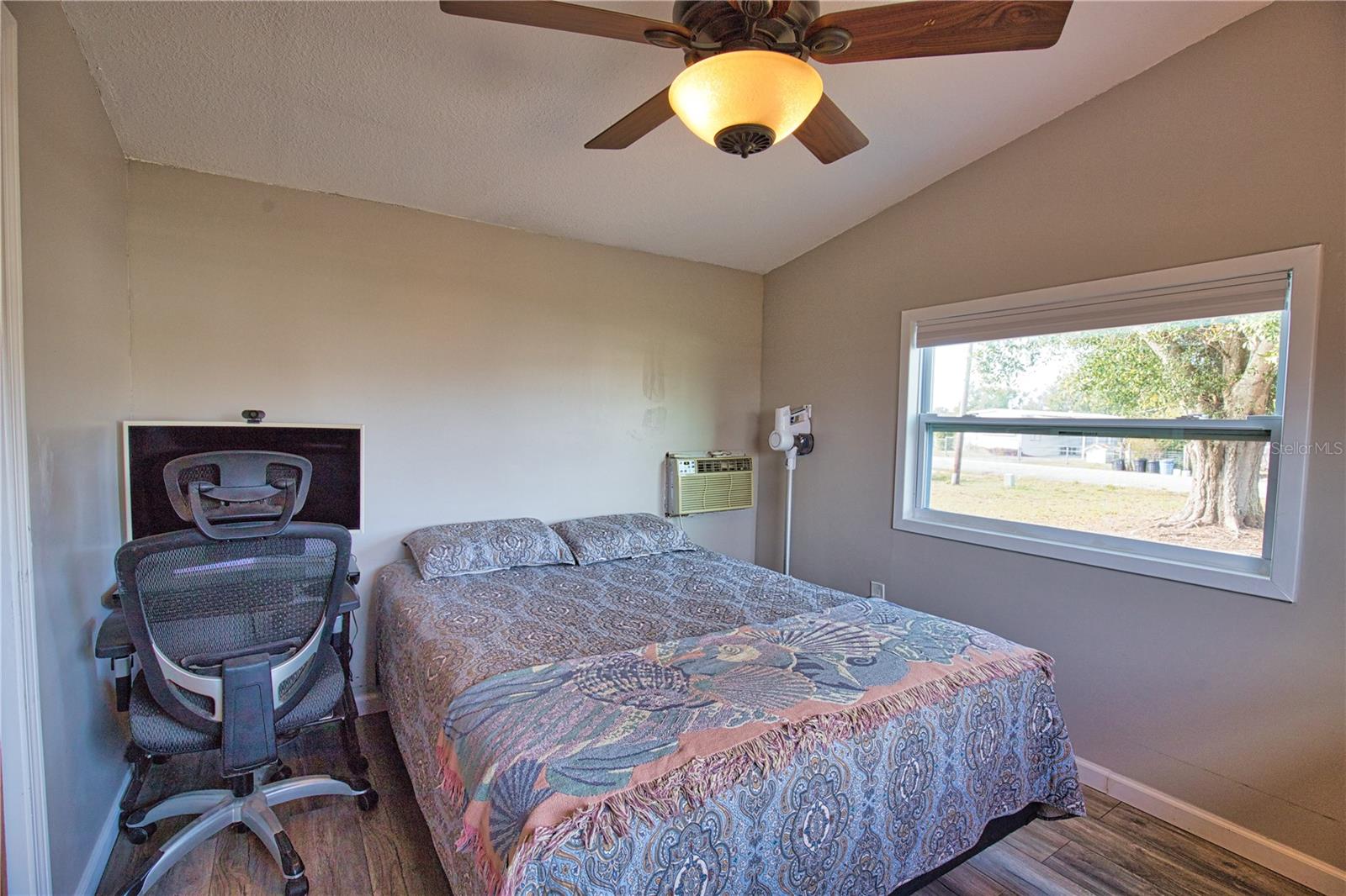 AIRPORT ESTATES - Residential