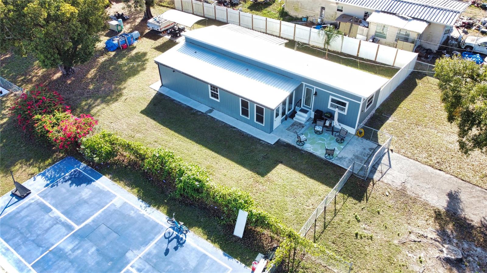 AIRPORT ESTATES - Residential