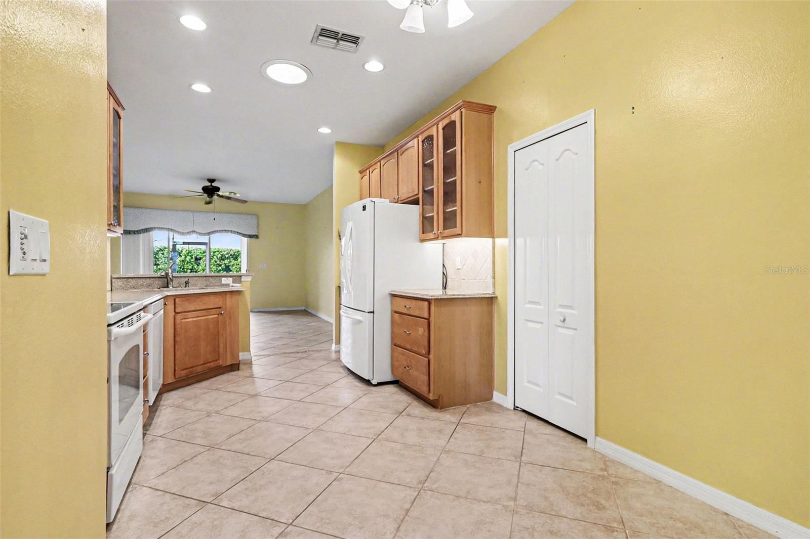 TRADITIONS PH 01 PLAT BOOK 131 PGS 47 THRU 54 LOT - Residential