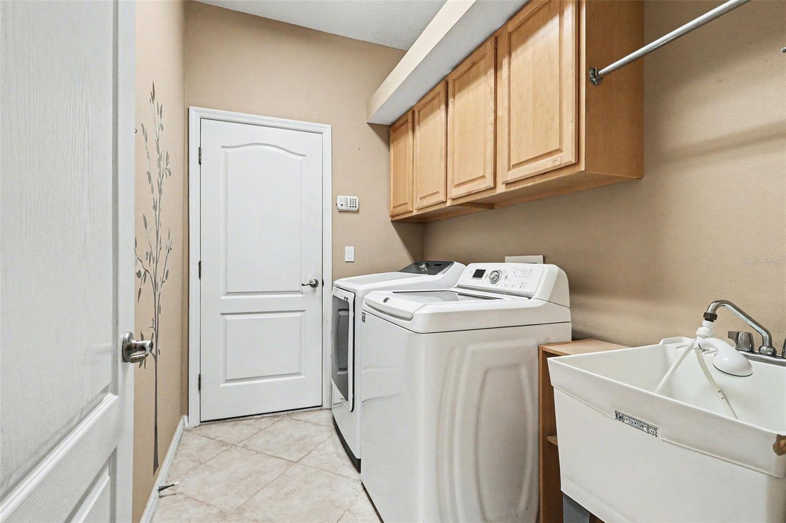 TRADITIONS PH 01 PLAT BOOK 131 PGS 47 THRU 54 LOT - Residential