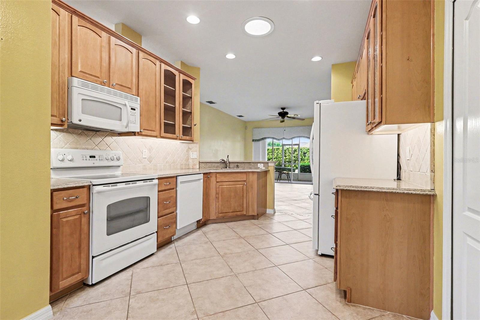 TRADITIONS PH 01 PLAT BOOK 131 PGS 47 THRU 54 LOT - Residential