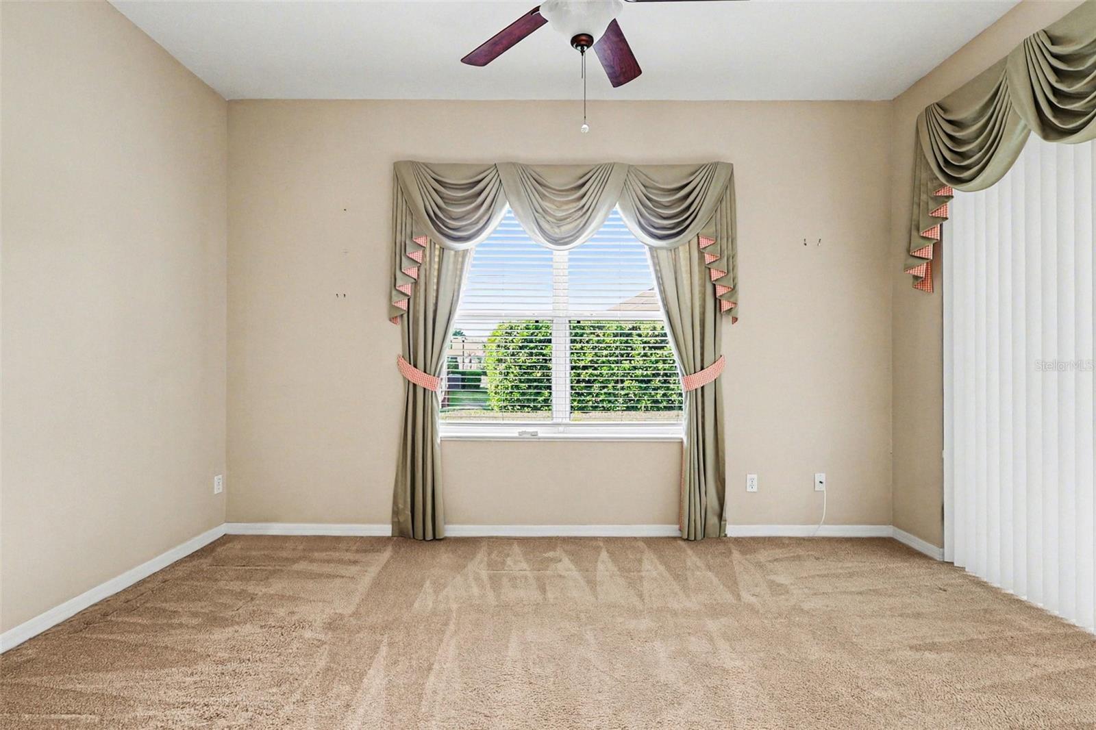 TRADITIONS PH 01 PLAT BOOK 131 PGS 47 THRU 54 LOT - Residential