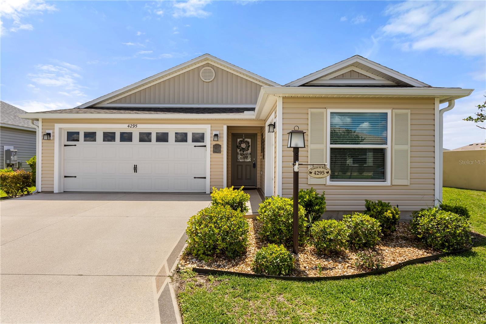 VILLAGES/SOUTHERN OAKS UN #130 - Residential