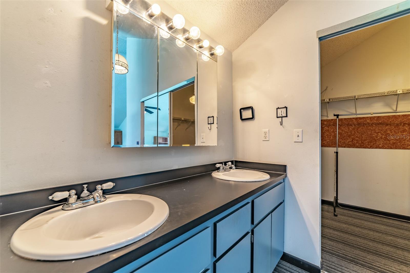 DRIFTWOOD ISLES - Residential