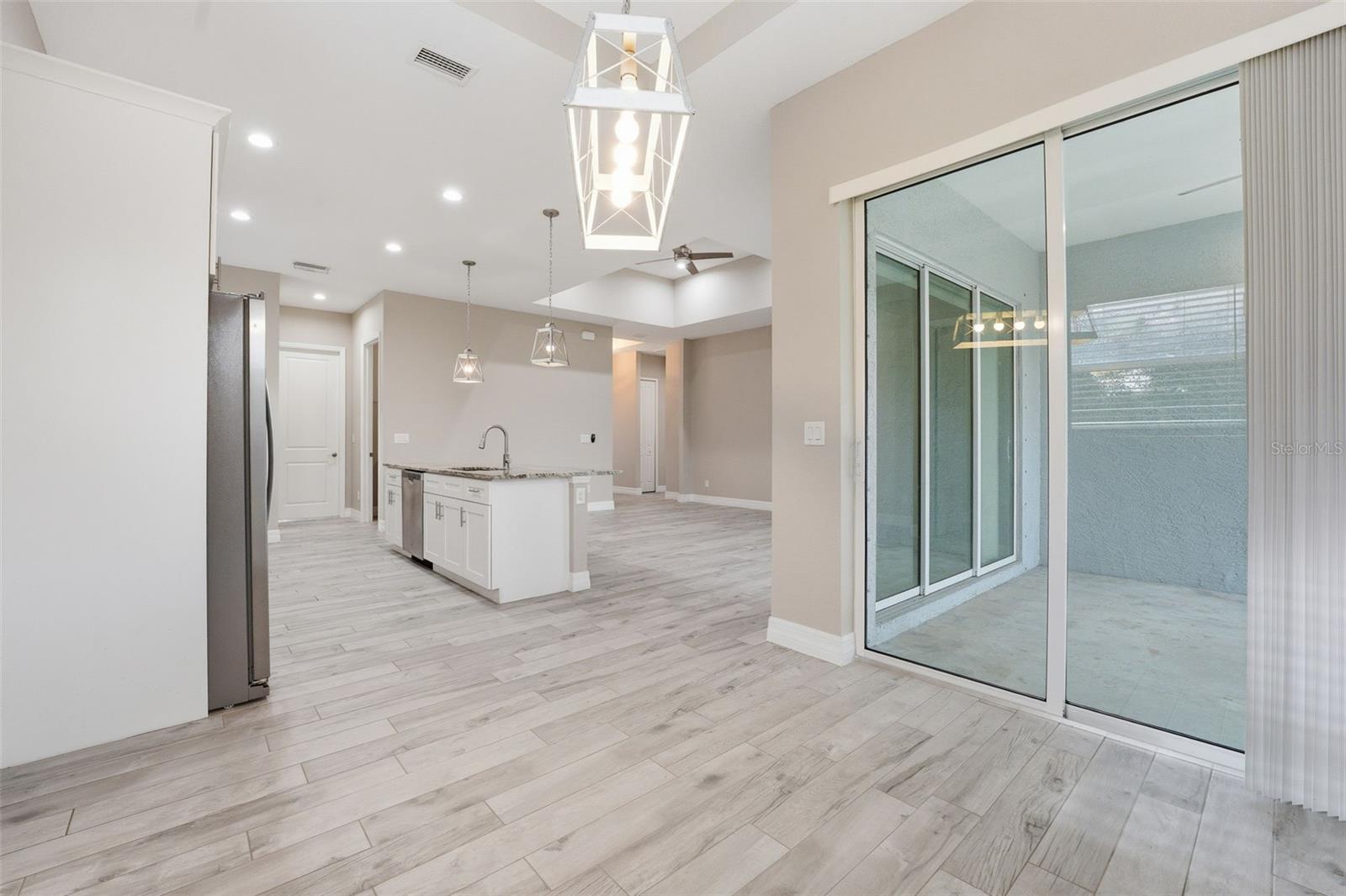 ROTONDA LAKES - Residential