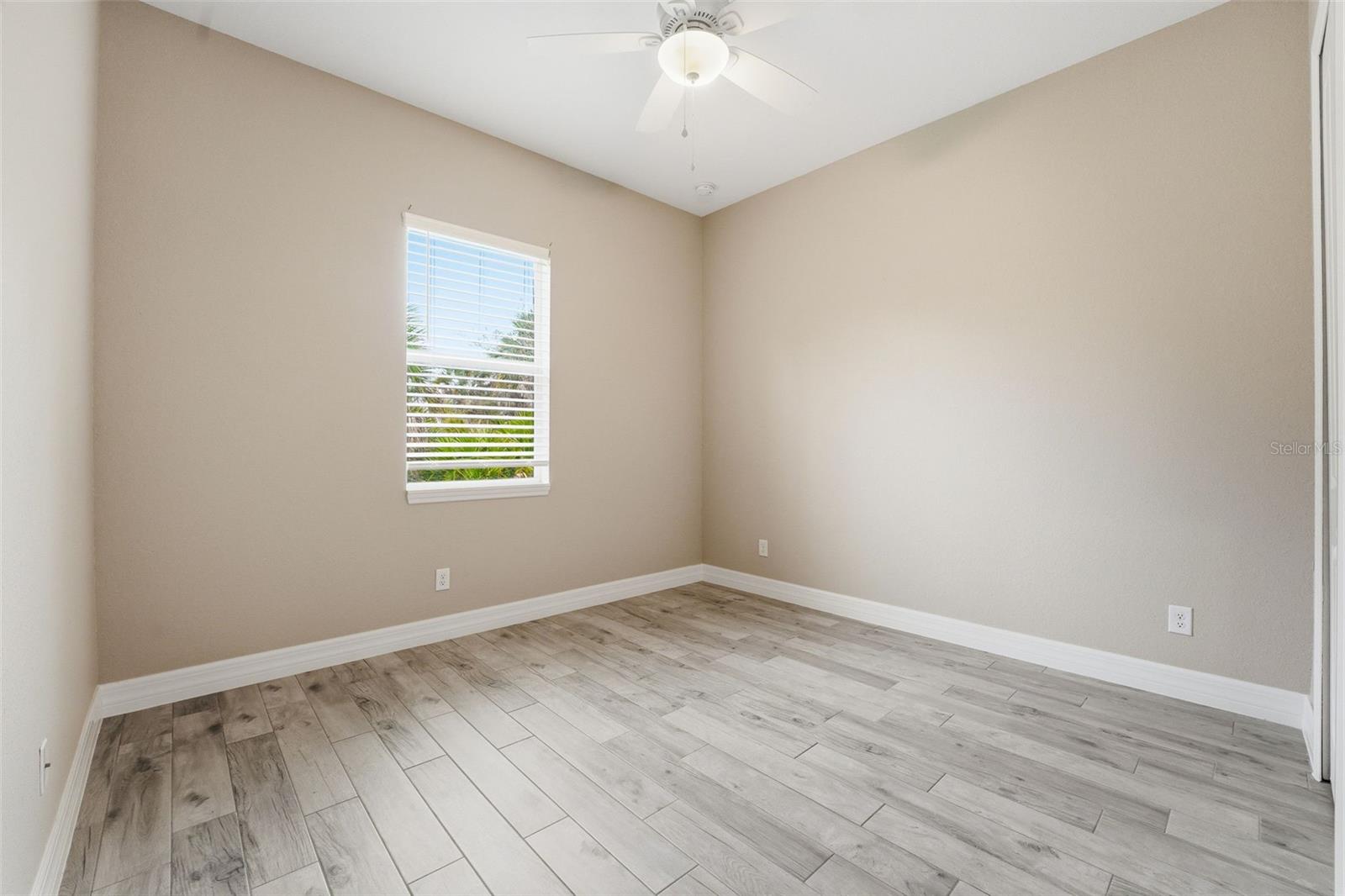 ROTONDA LAKES - Residential