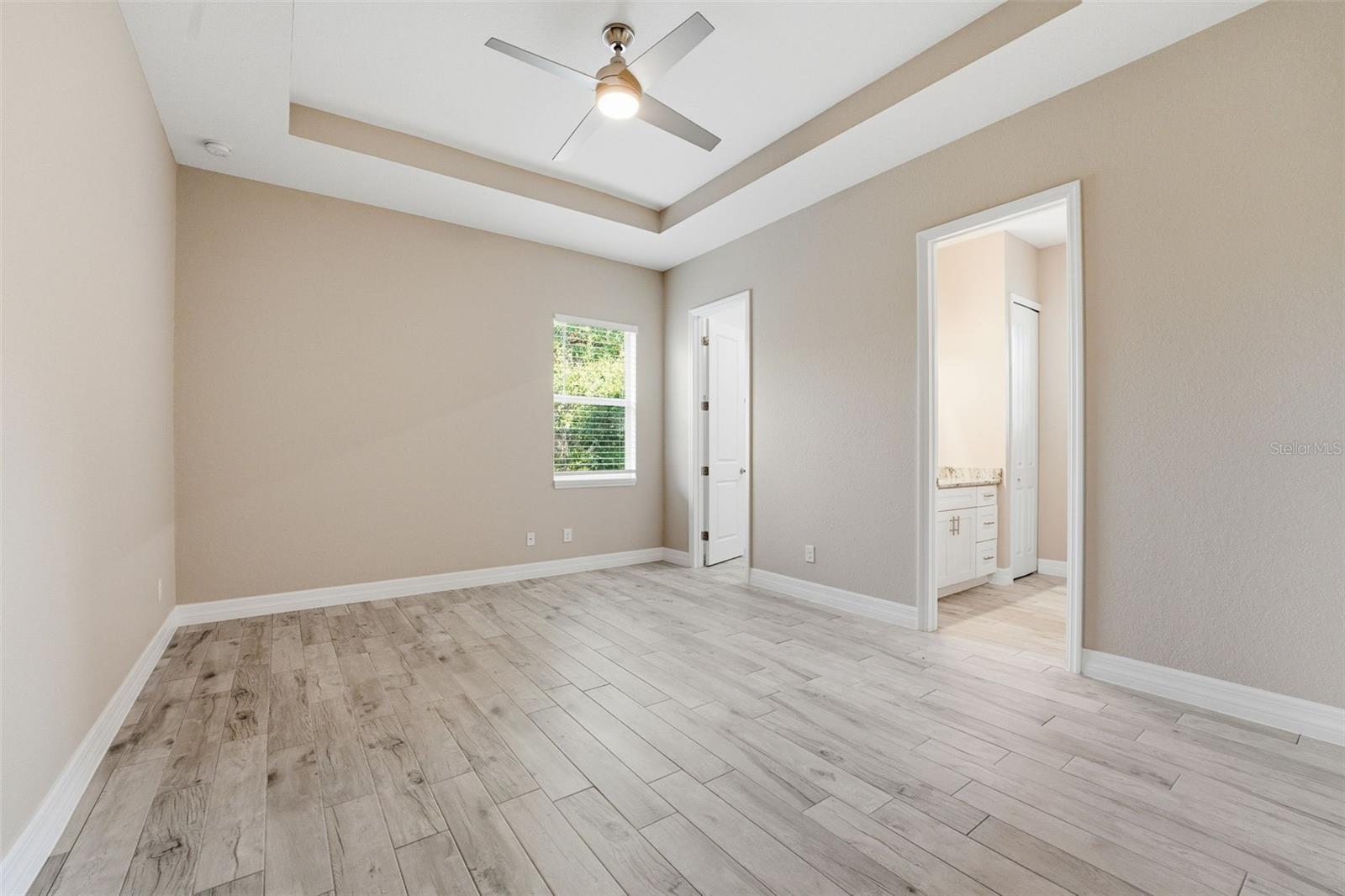 ROTONDA LAKES - Residential