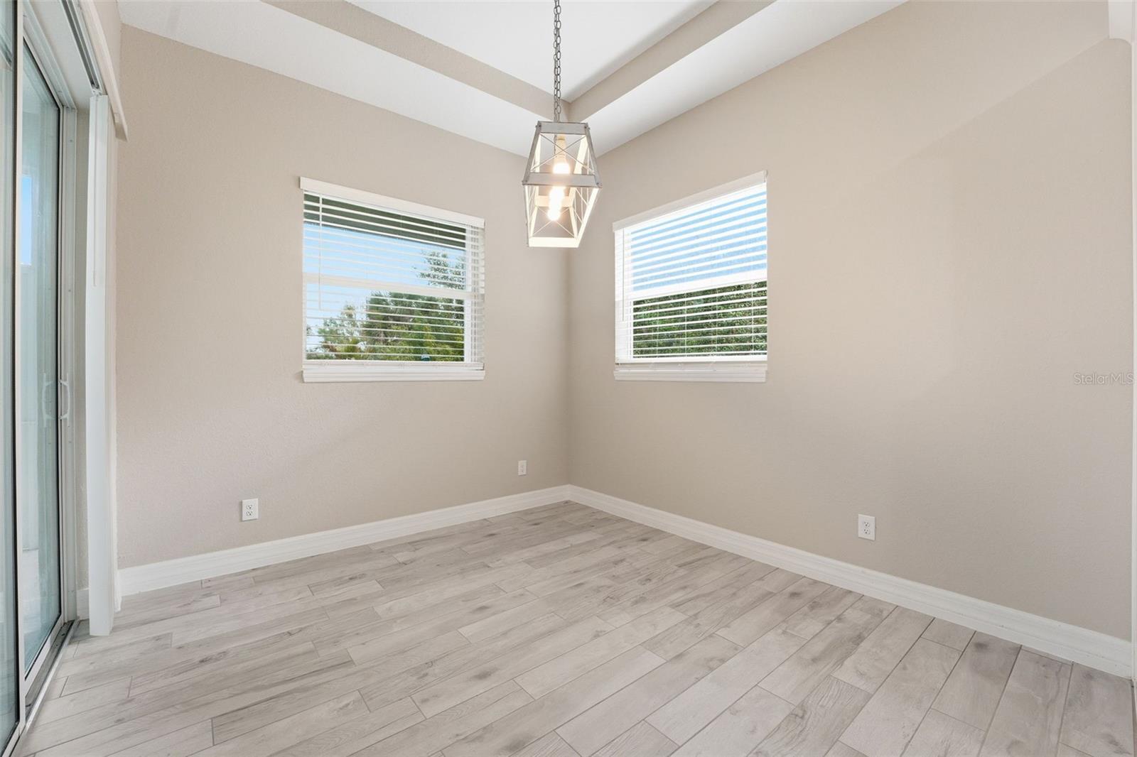 ROTONDA LAKES - Residential