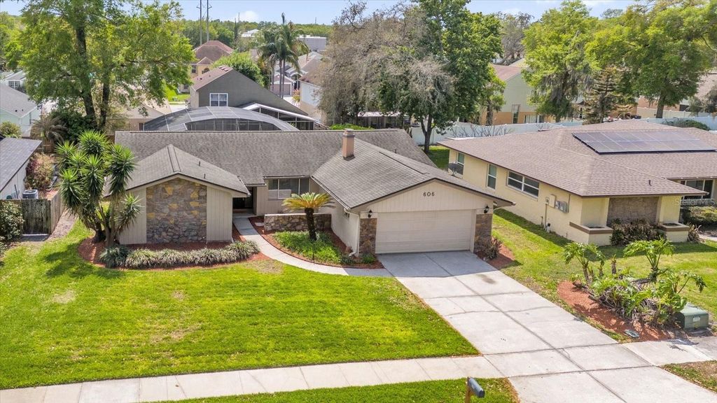 Photo of 606 Iris Street, Altamonte Springs, FL 32714 (MLS # O6394010)