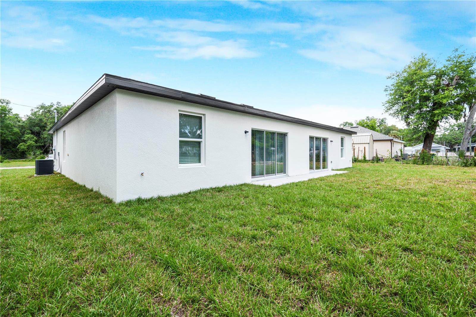 00E1 EUSTIS - Residential