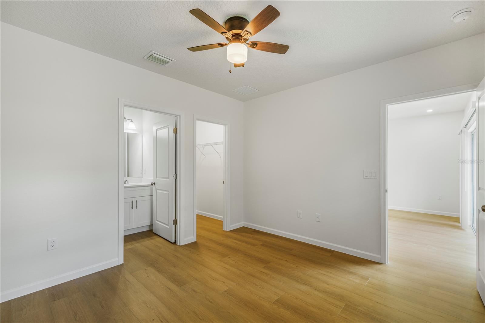 00E1 EUSTIS - Residential