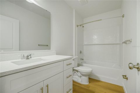 Tiny photo for 525 Pine Ln, Eustis, FL 32726 (MLS # O6403981)