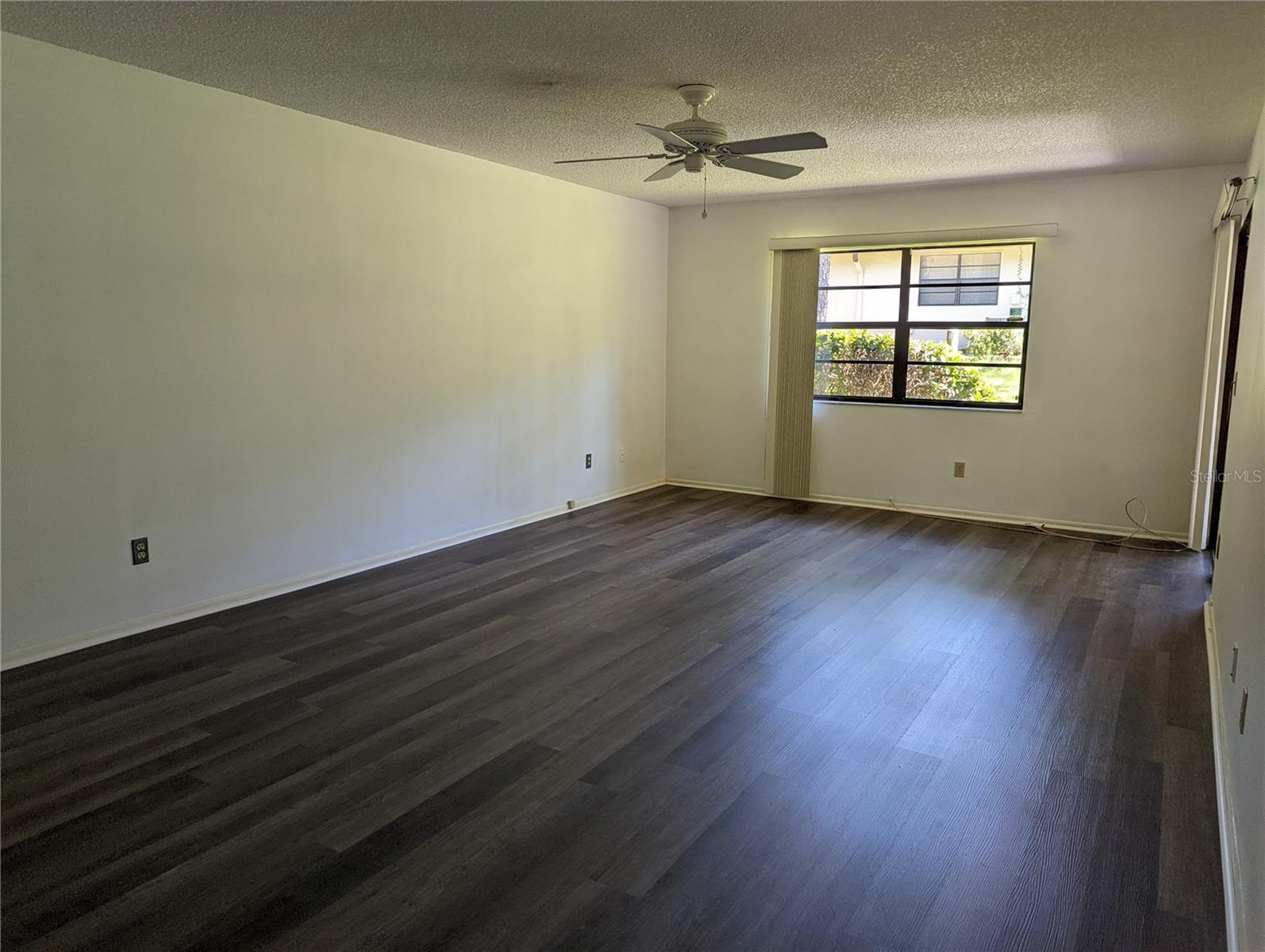 4023 BLUFF OAK COURT
