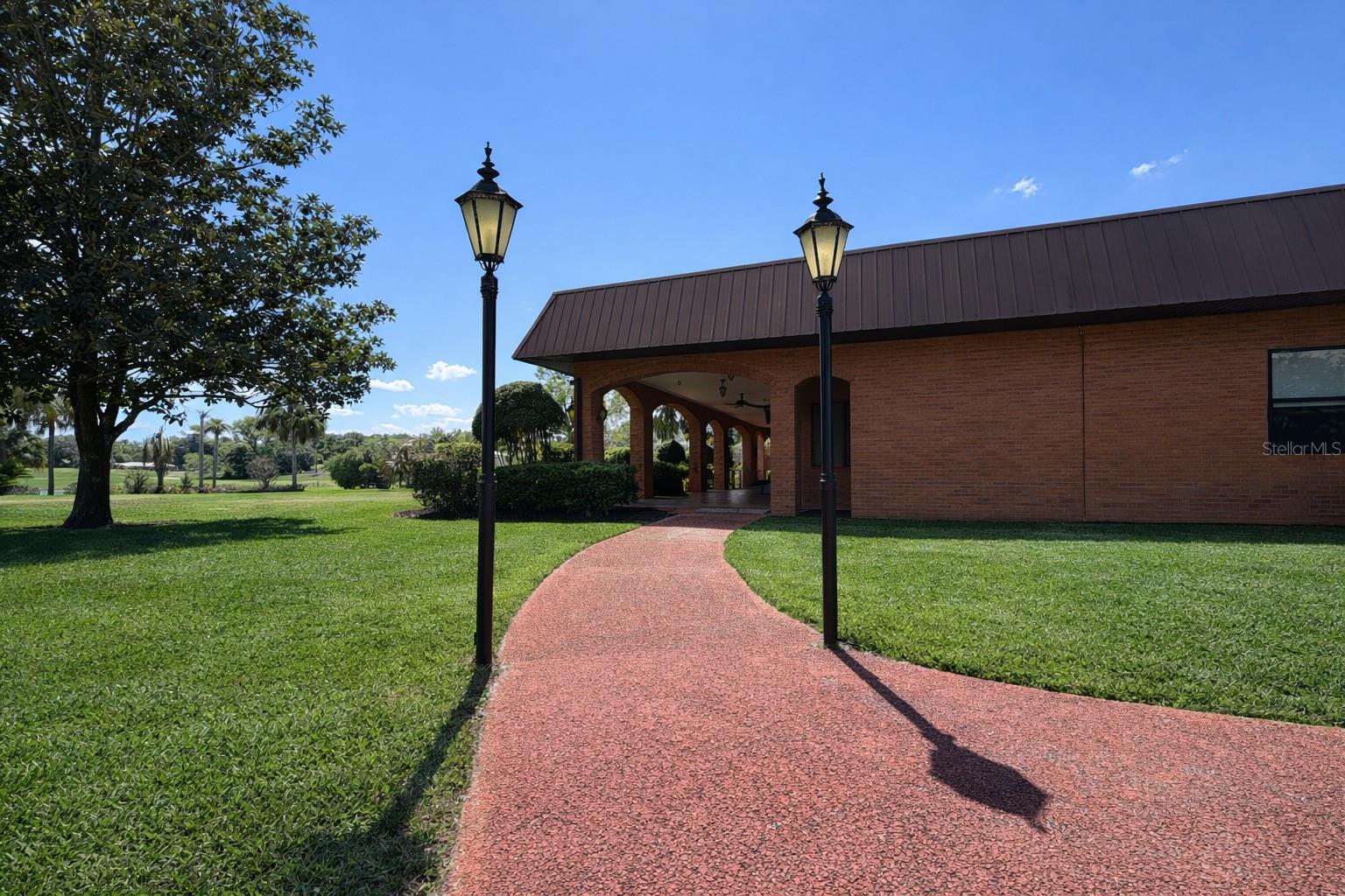 SUN-AIR COUNTRY CLUB - Residential