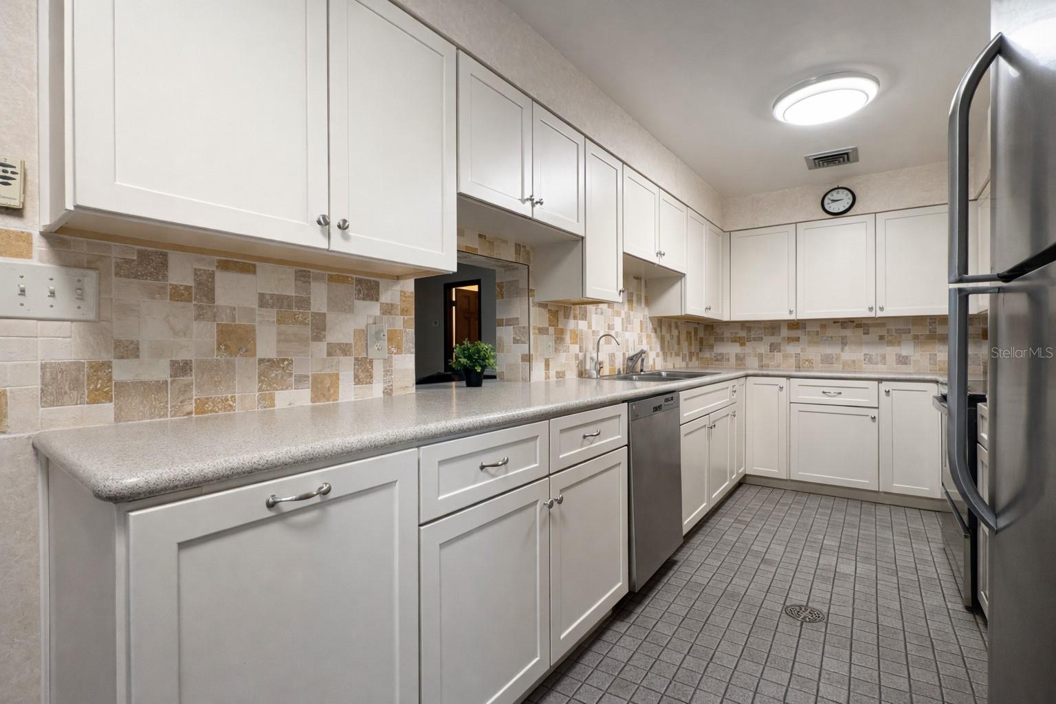 SUN-AIR COUNTRY CLUB - Residential