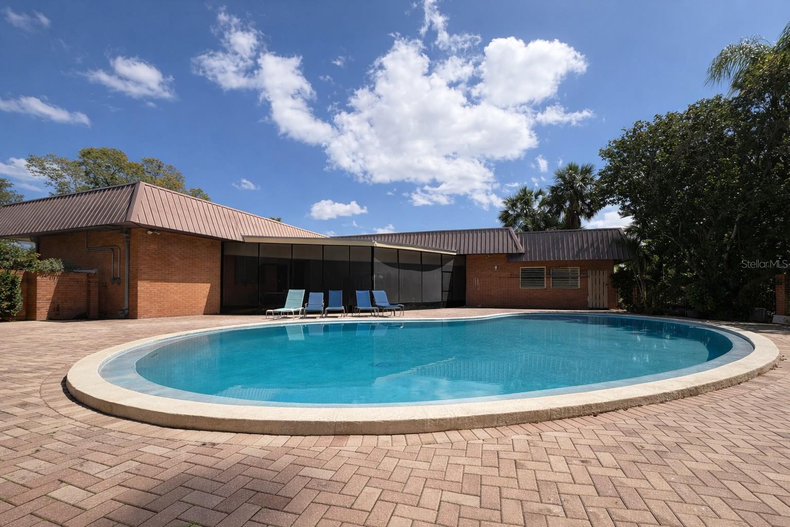 SUN-AIR COUNTRY CLUB - Residential