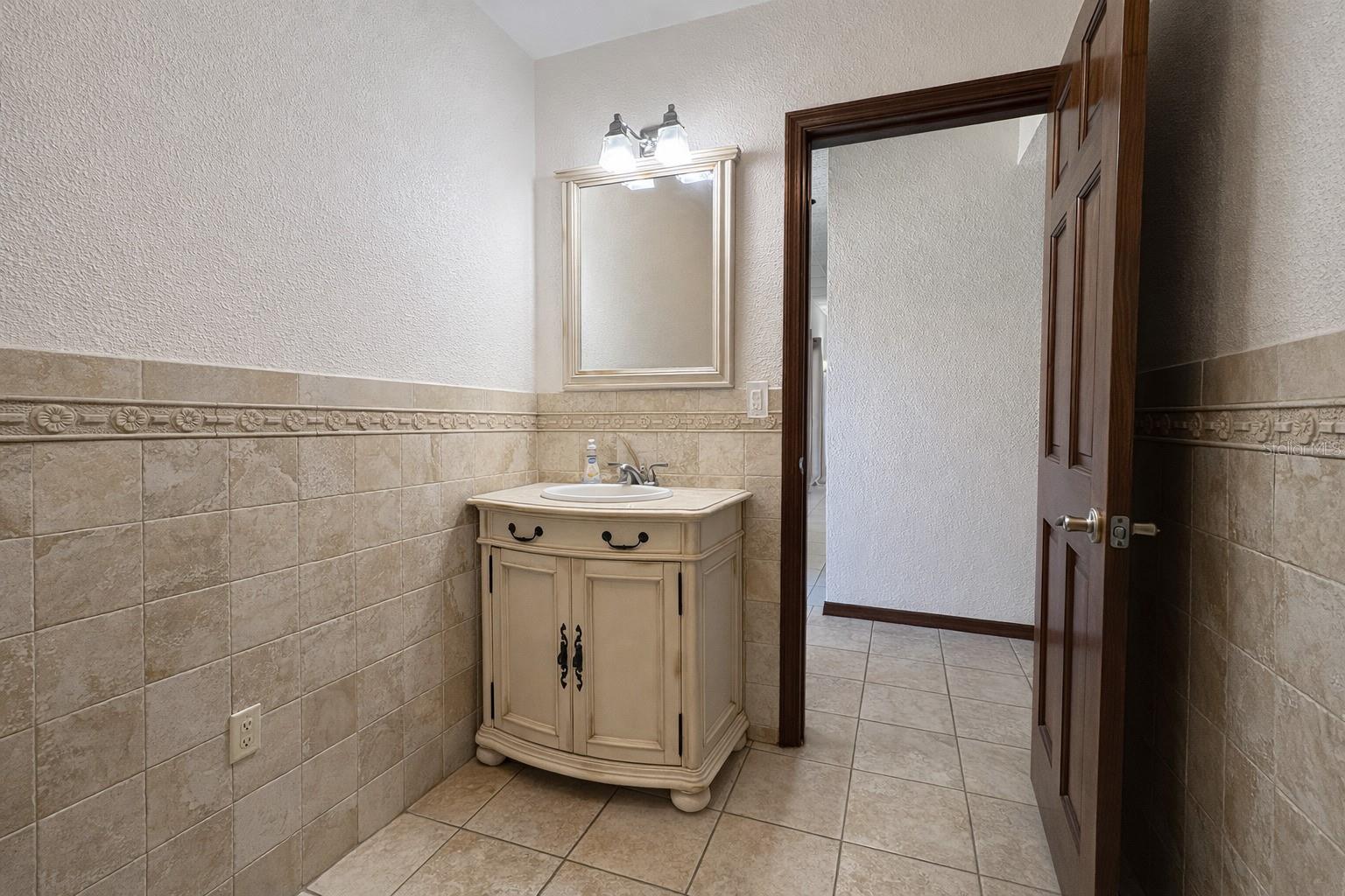 SUN-AIR COUNTRY CLUB - Residential