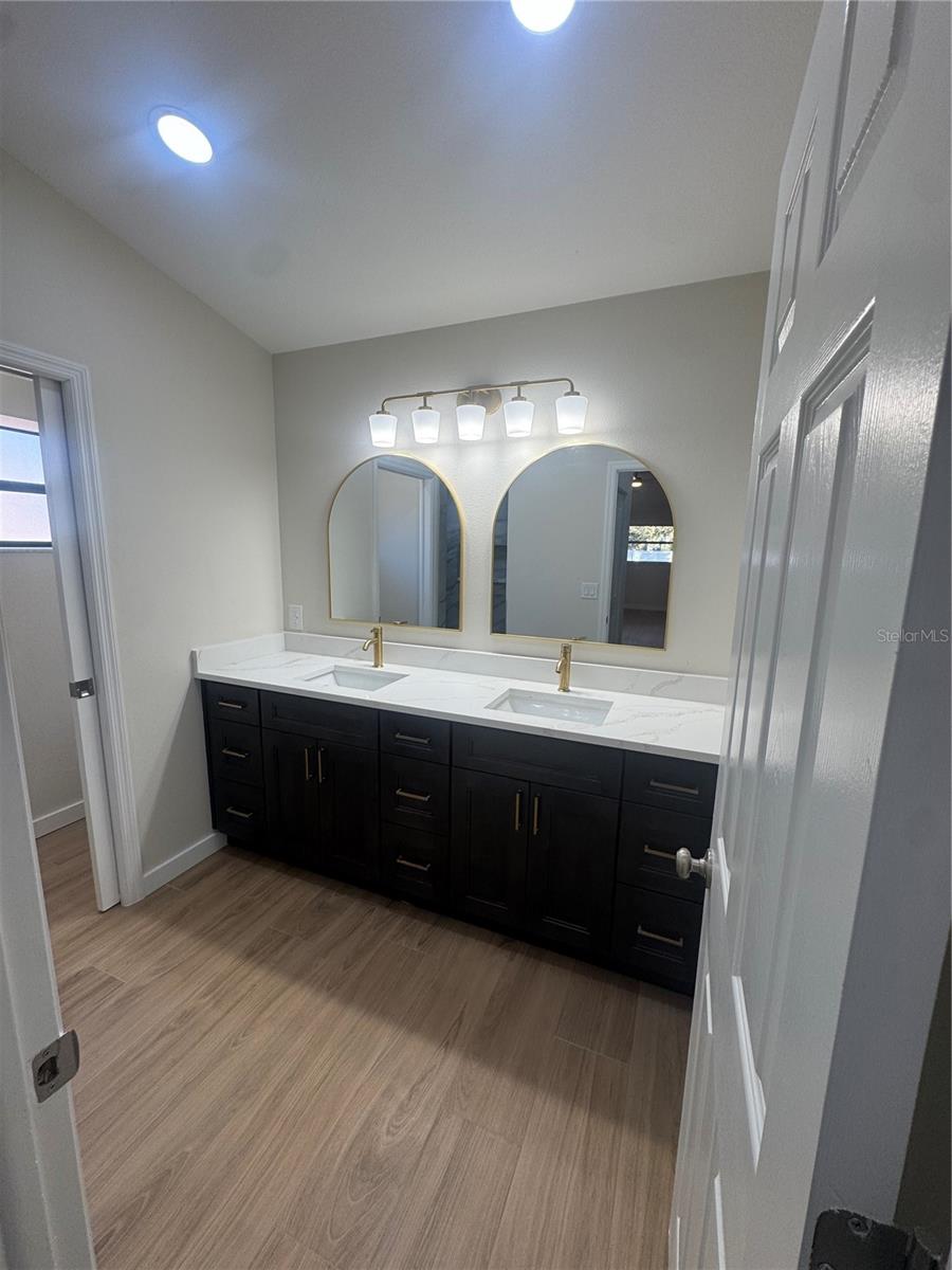 FALCON RIDGE - Residential