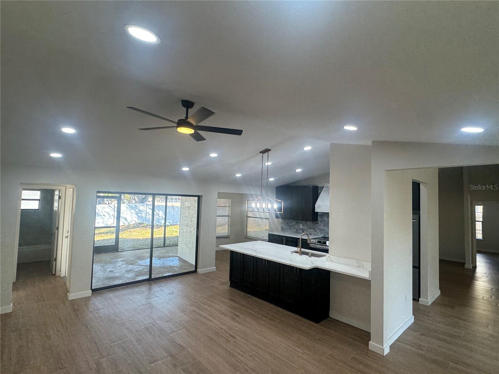 FALCON RIDGE - Residential