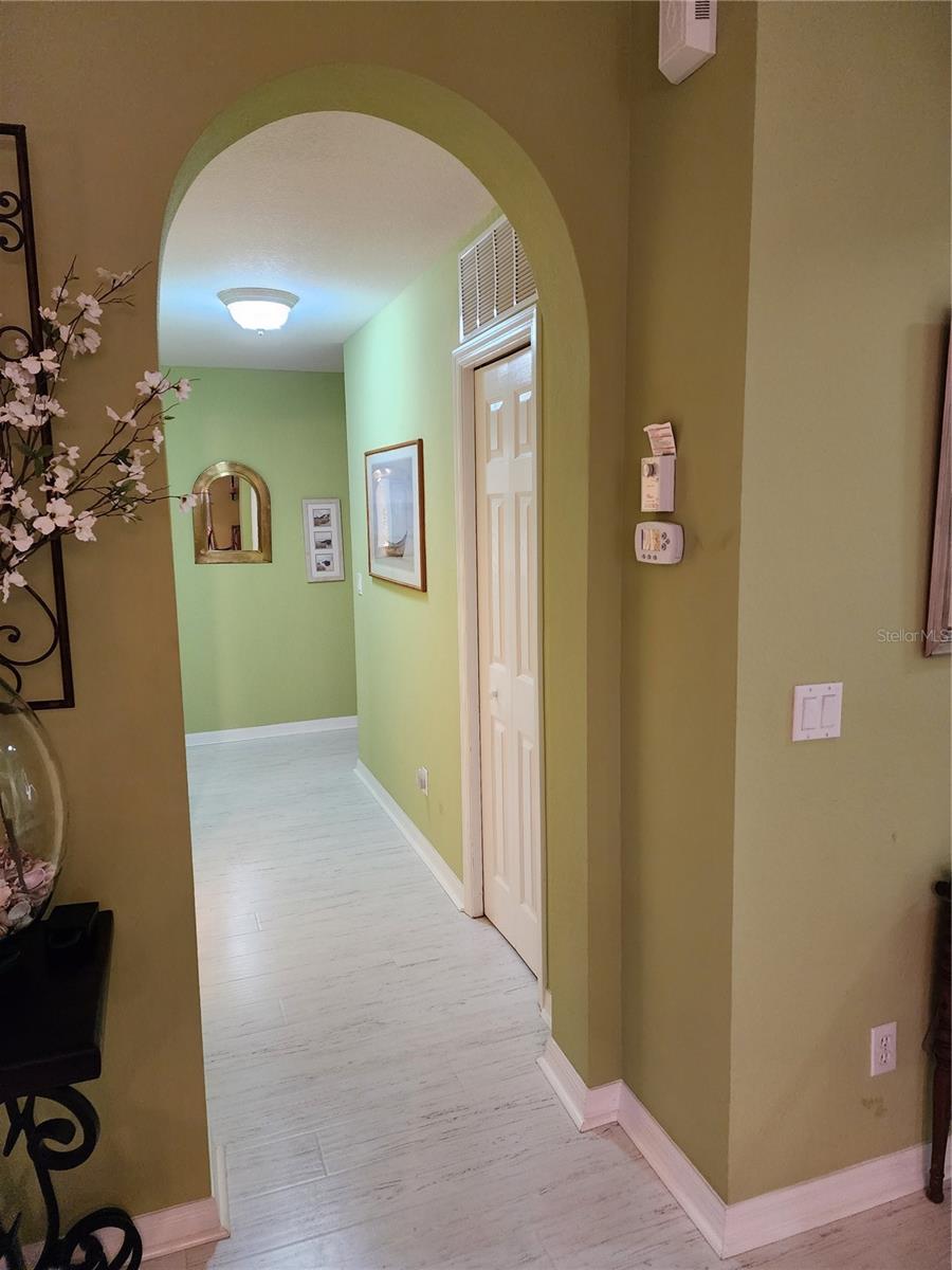 RAVINIA - Residential Lease