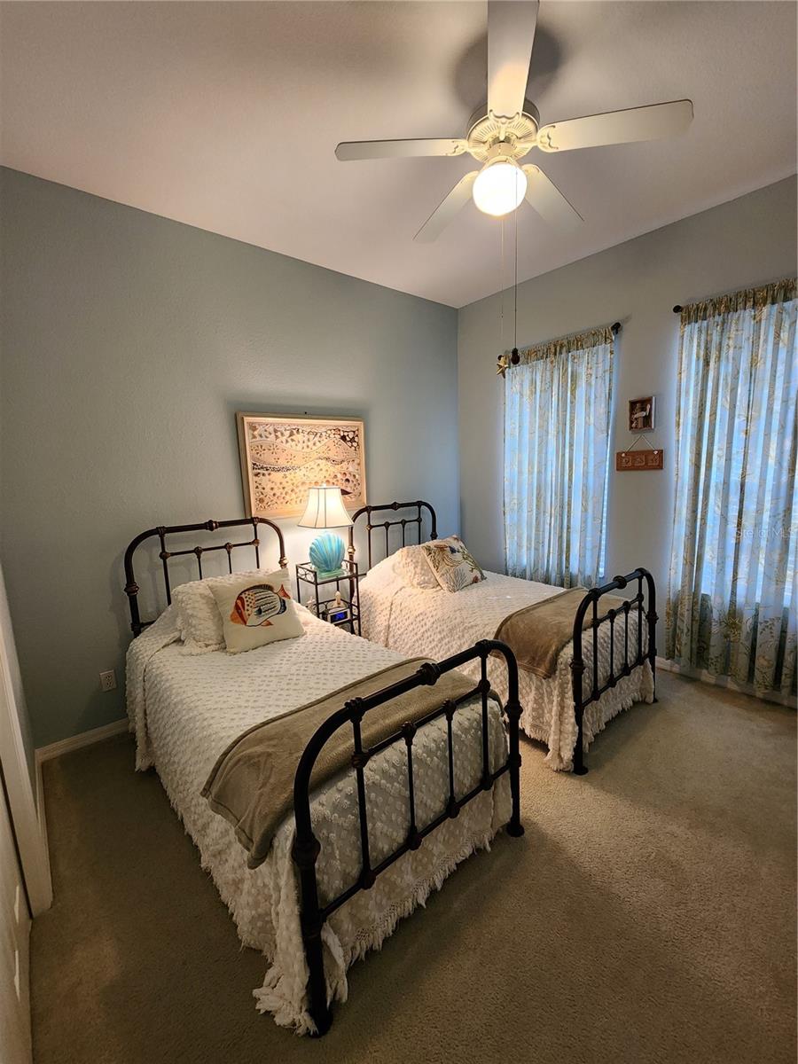 RAVINIA - Residential Lease