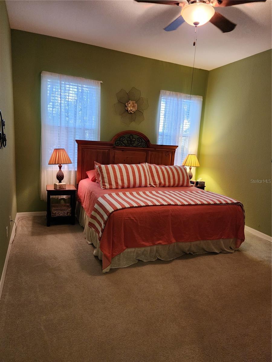 RAVINIA - Residential Lease