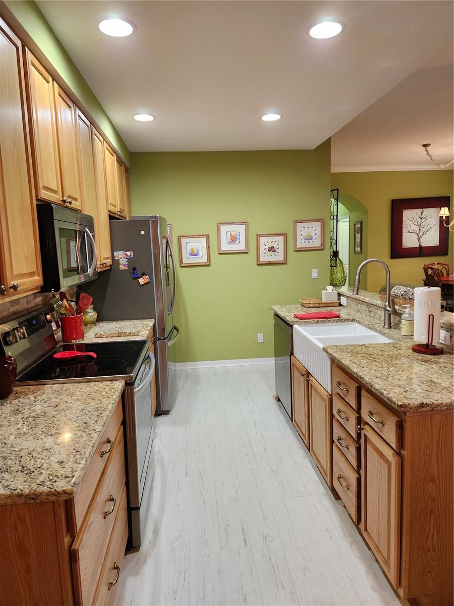 RAVINIA - Residential Lease