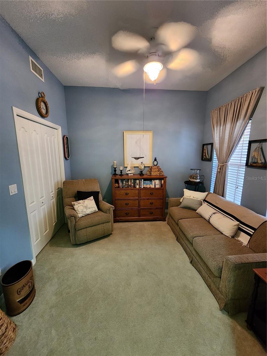 RAVINIA - Residential Lease