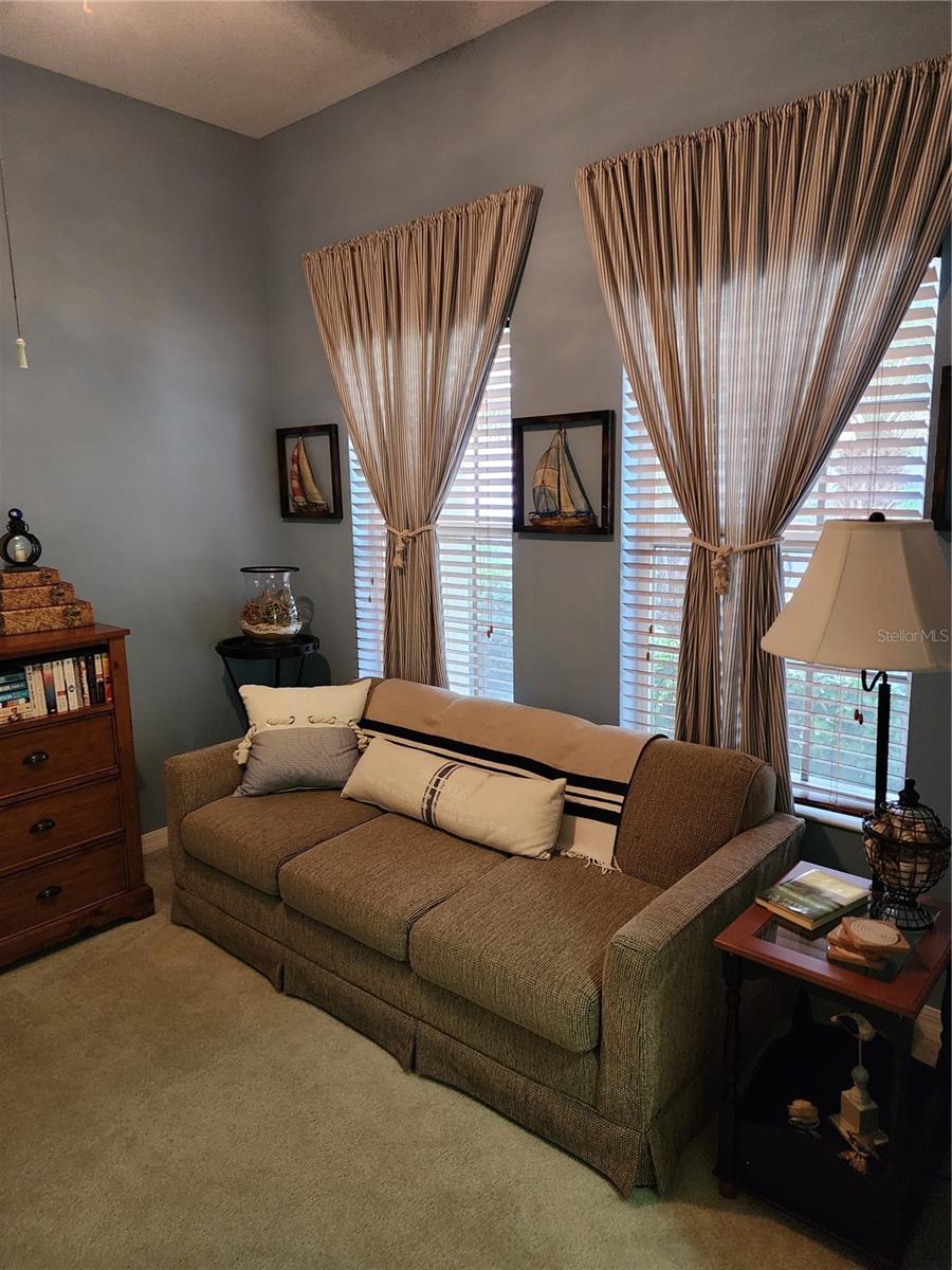 RAVINIA - Residential Lease