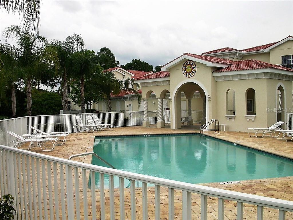 RAVINIA - Residential Lease