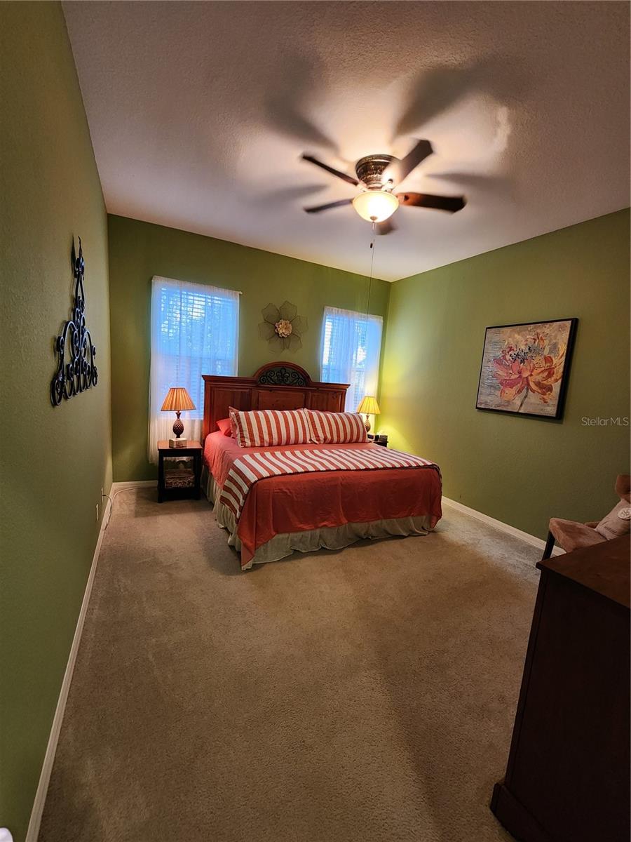 RAVINIA - Residential Lease