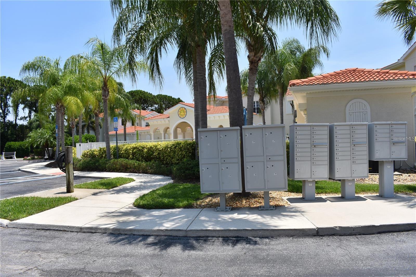 RAVINIA - Residential Lease