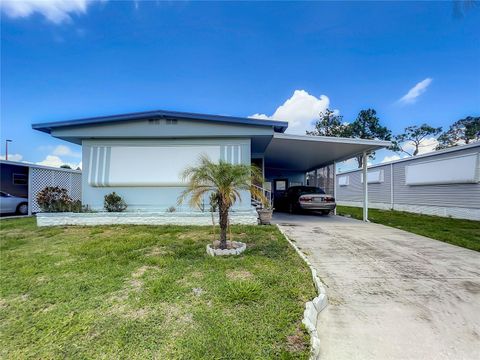 A home in PALMETTO