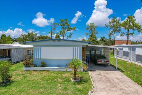 A home in PALMETTO