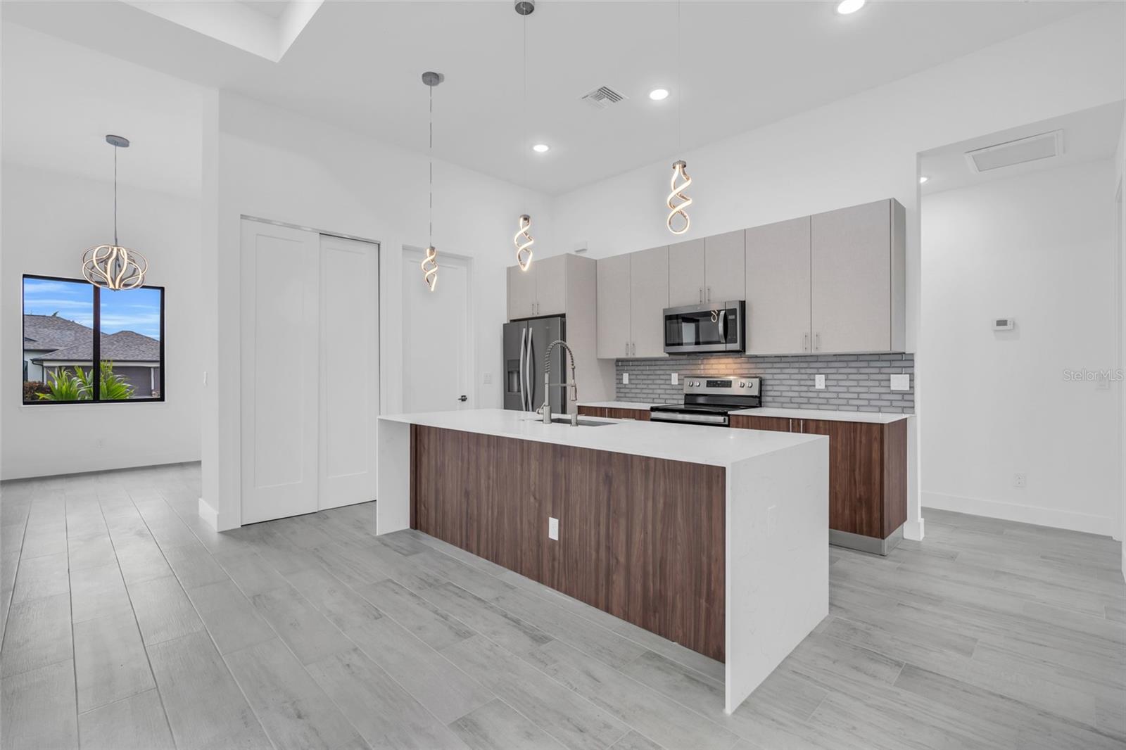 PORT CHARLOTTE SEC 093 - Residential Lease