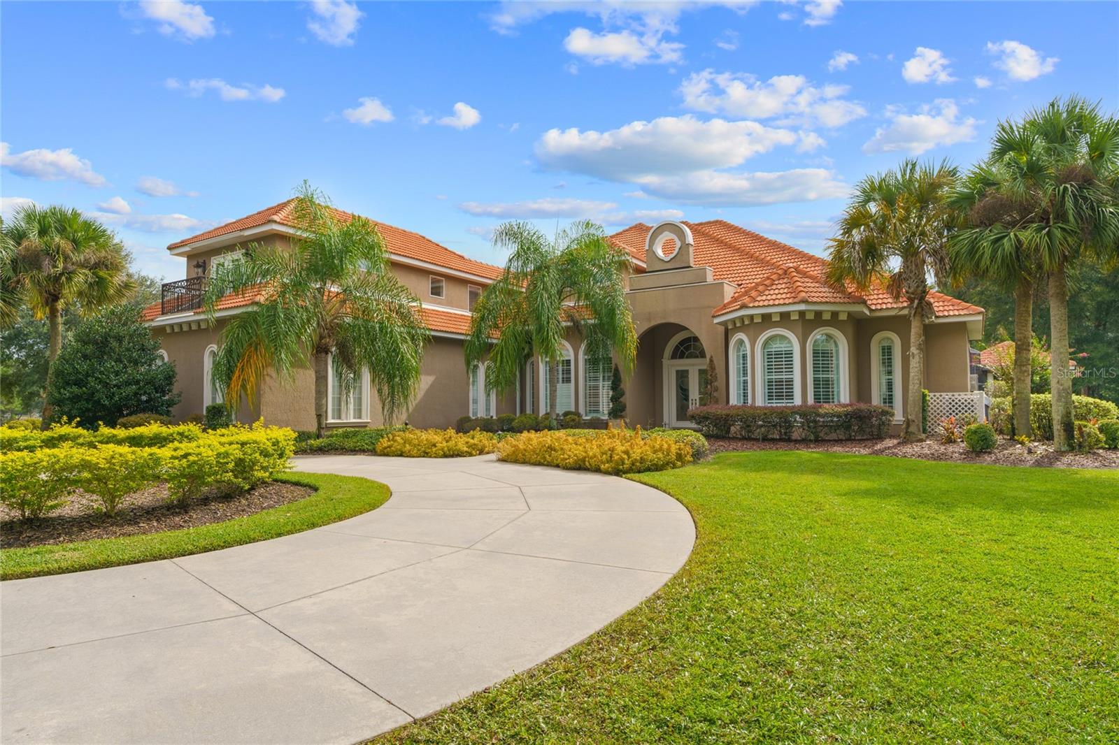 COUNTRY CLUB FARMS A HAMLET - Residential