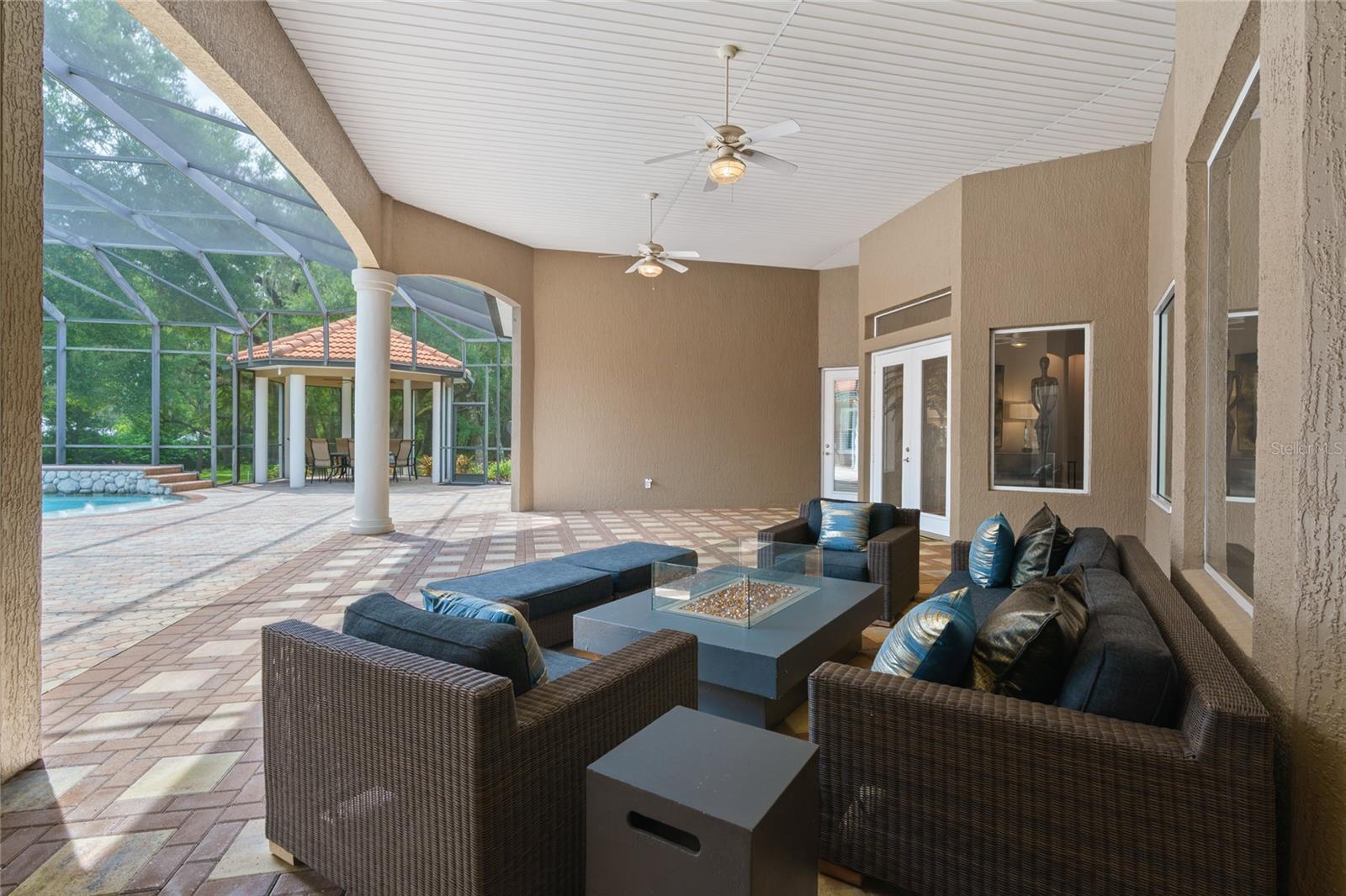 COUNTRY CLUB FARMS A HAMLET - Residential