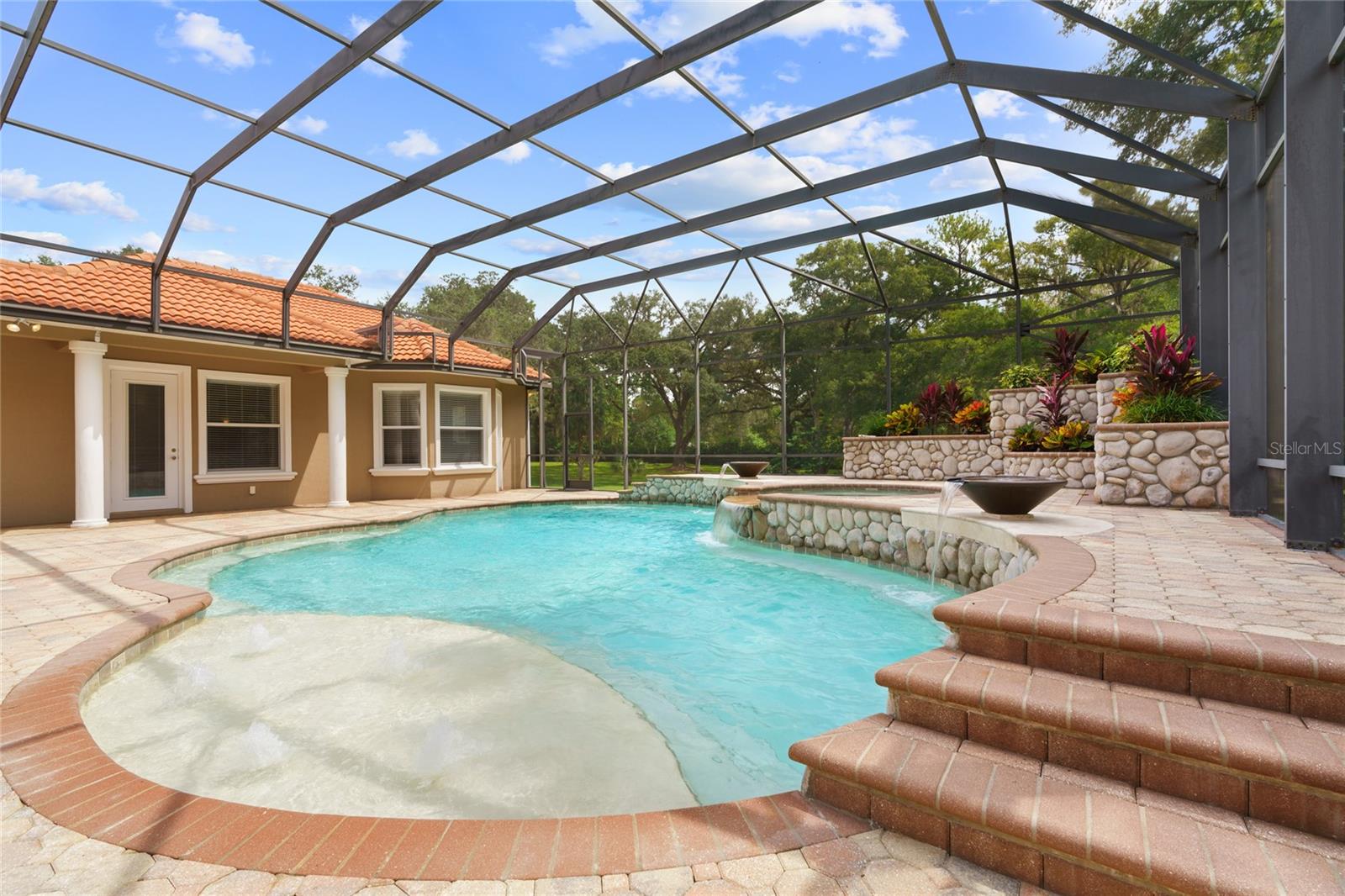 COUNTRY CLUB FARMS A HAMLET - Residential