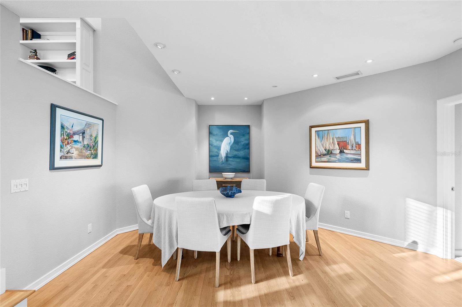 319 PILOT POINT LANE